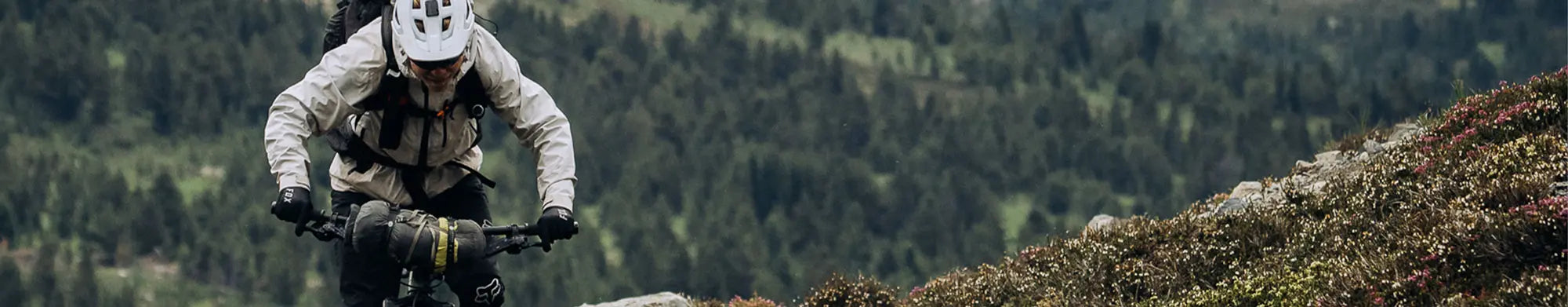 Vendita online giacche mtb invernale e gilet ciclismo Fox Hiru e Castelli