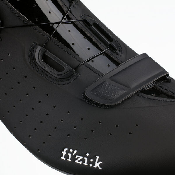 Scarpe  Strada Fizik Tempo Overcurve R5 NERO