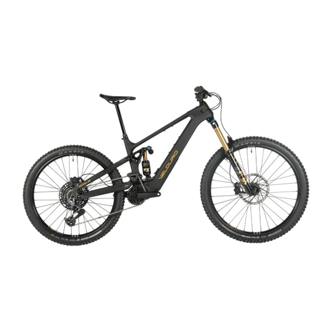 Velduro Rogue R 2026 su sfondo bianco